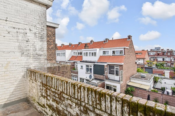 Medium property photo - Johan Gramstraat 48, 2522 XA Den Haag
